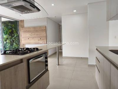 Apartamento de 2 alcobas en arriendo en Loma Del Escobero, Envigado, 73 m² · foto 10 de 16