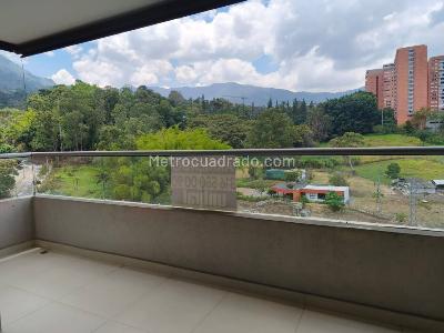 Apartamento de 2 alcobas en arriendo en Loma Del Escobero, Envigado, 73 m² · foto 15 de 16