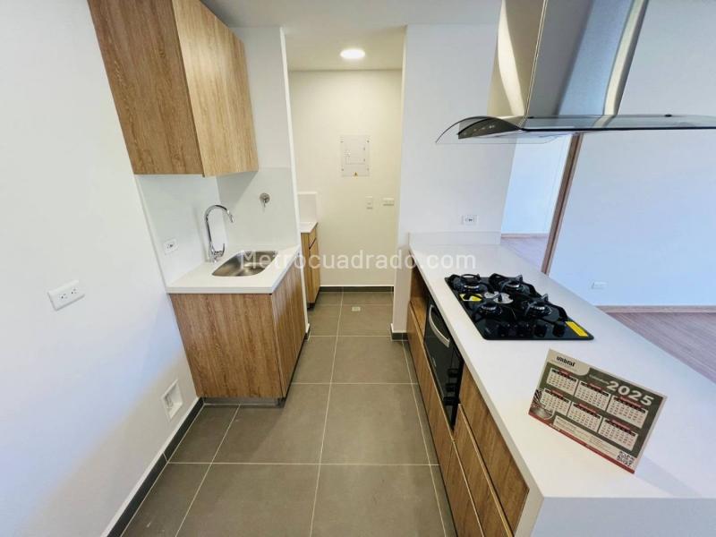 2BR Apartment in Loma Del Escobero (71 m²) - 4