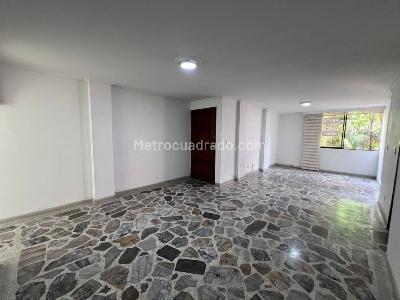 Apartamento de 3 alcobas en venta en Laureles, Medellín, 130 m² · foto 7 de 20