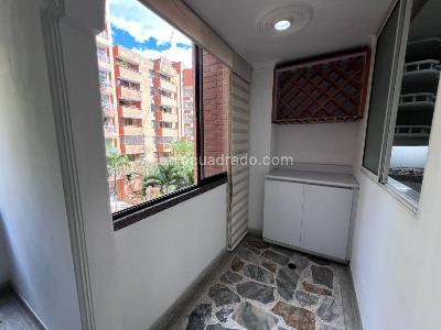 Apartamento de 3 alcobas en venta en Laureles, Medellín, 130 m² · foto 18 de 20