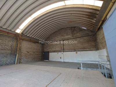 Warehouse for rent in Pan De Azucar, Sabaneta