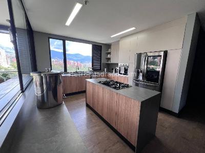 Apartamento de 3 alcobas en venta en Los Balsos, Medellín, 330 m² · foto 5 de 20