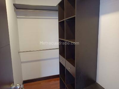 Apartamento de 3 alcobas en arriendo en La Calera, Medellín, 227 m² · foto 7 de 20
