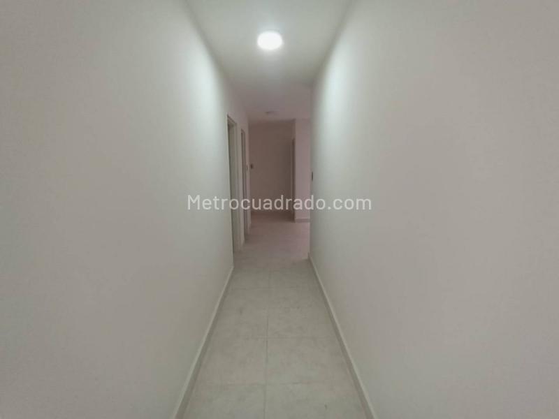 Commercial House for Rent in La Castellana - 2