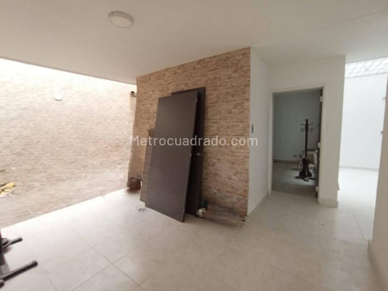 Commercial House for Rent in La Castellana - 5