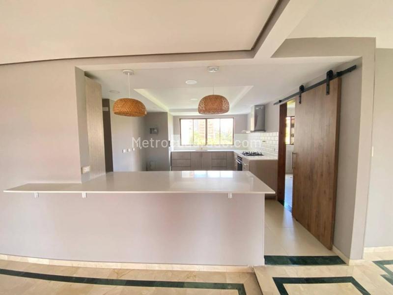 Luxury 3BR Apartment in Loma De Los Parra - 5