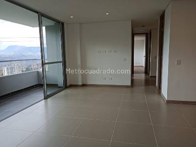 Apartamento en arriendo en Camino Verde, Envigado · foto 7 de 18