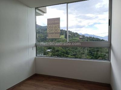 Apartamento en arriendo en Camino Verde, Envigado · foto 8 de 18