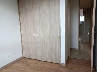 Apartamento en arriendo en Camino Verde, Envigado · foto 15 de 18