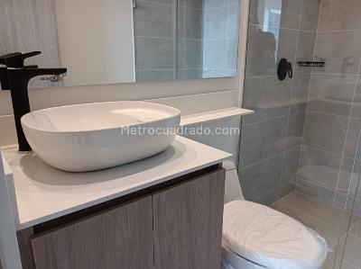Apartamento en arriendo en Camino Verde, Envigado · foto 16 de 18