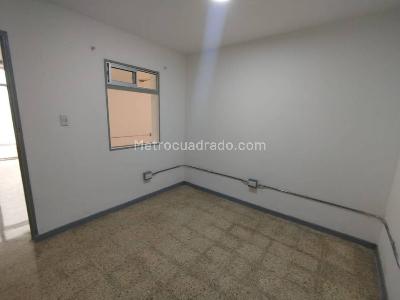 Casa de 3 alcobas en arriendo en La Floresta, Medellín, 222 m² · foto 20 de 20