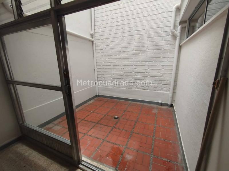 Spacious 3BR House in Floresta - 9