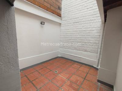 Casa de 3 alcobas en arriendo en La Floresta, Medellín, 222 m² · foto 8 de 20