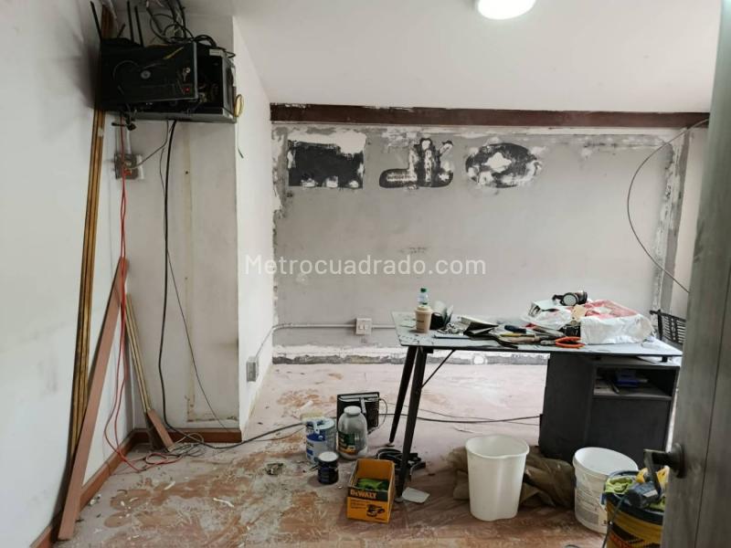 Commercial Opportunity with 3BR House in Conquistadores - 6