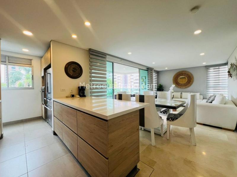 Apartamento Amplio de 3 Alcobas en Loma de los Parra - 2