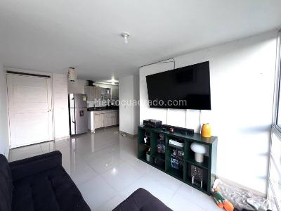 Apartamento de 3 alcobas en venta en Maria Auxiliadora, Sabaneta, 51 m² · foto 8 de 18