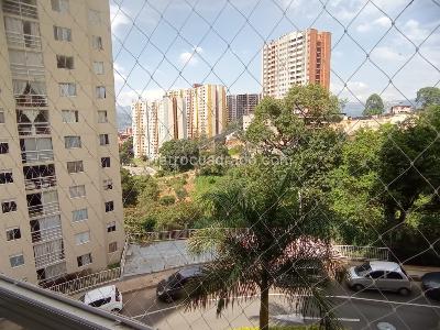 Apartamento de 3 alcobas en venta en Maria Auxiliadora, Sabaneta, 51 m² · foto 18 de 18