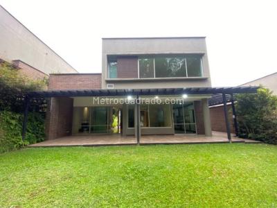 Casa en Arriendo, Envigado, Envigado en Envigado, de Arrendamientos y Avalúos Umbral Medellin