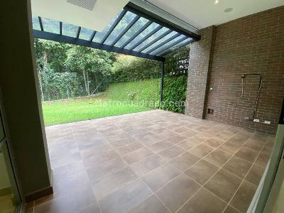 Casa en arriendo en Envigado, Envigado · foto 2 de 20