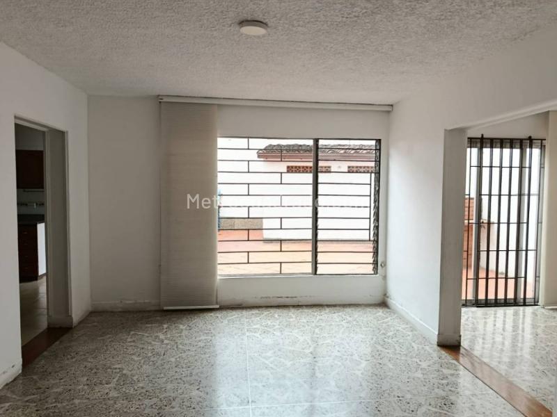 Casa Comercial de 5 Alcobas en El Velódromo