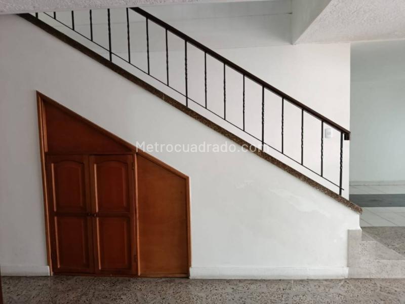 Casa Comercial de 5 Alcobas en El Velódromo - 6