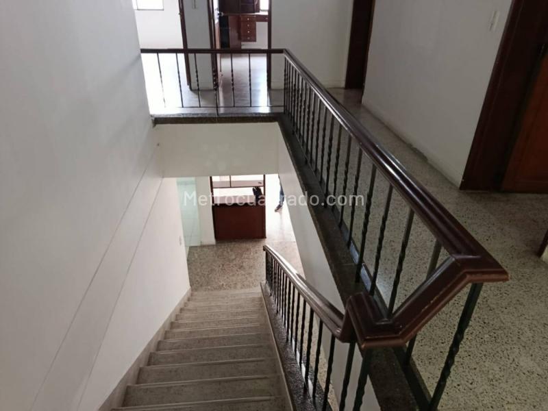 Casa Comercial de 5 Alcobas en El Velódromo - 7