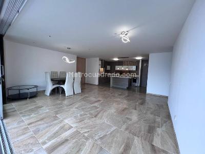 Apartamento de 3 alcobas en venta en Loma Del Esmeraldal, Envigado, 155 m² · foto 4 de 20