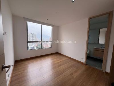 Apartamento de 3 alcobas en venta en Loma Del Esmeraldal, Envigado, 155 m² · foto 19 de 20