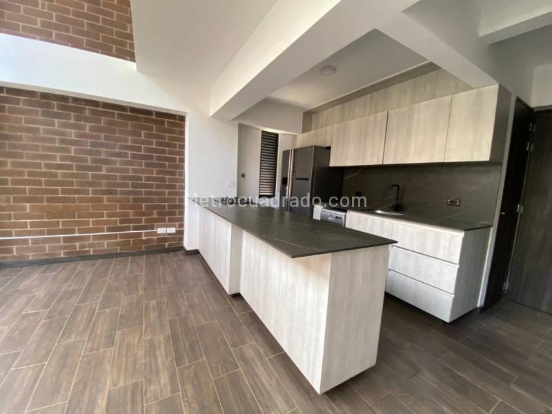 Apartamento Dúplex de 3 Habitaciones en El Retiro - 2