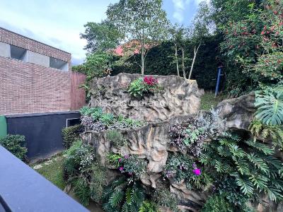 Casa de 4 alcobas en venta en Loma El Atravesado, Envigado, 396 m² · foto 12 de 20