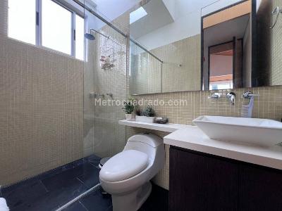 Casa de 4 alcobas en venta en Loma El Atravesado, Envigado, 396 m² · foto 20 de 20