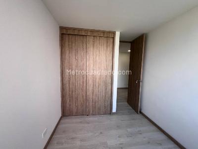 Apartamento de 3 alcobas en venta en Suramerica, Itagüí, 77 m² · foto 4 de 20