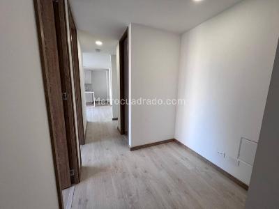 Apartamento de 3 alcobas en venta en Suramerica, Itagüí, 77 m² · foto 5 de 20