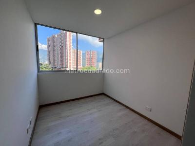 Apartamento de 3 alcobas en venta en Suramerica, Itagüí, 77 m² · foto 9 de 20
