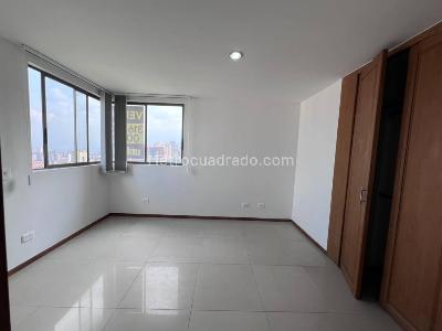 Apartamento de 3 alcobas en venta en Aves Maria, Sabaneta, 127 m² · foto 4 de 20