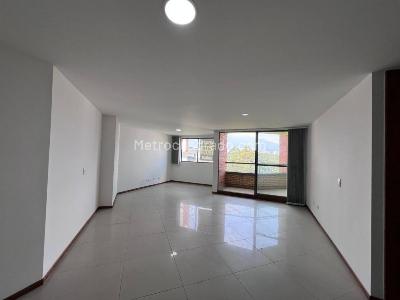 Apartamento de 3 alcobas en venta en Aves Maria, Sabaneta, 127 m² · foto 9 de 20