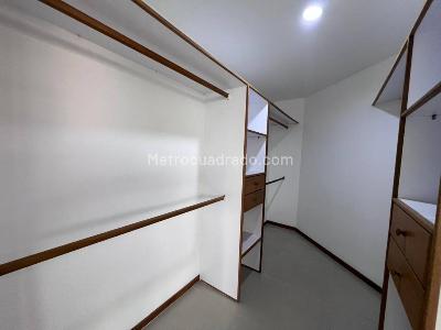 Apartamento de 3 alcobas en venta en Aves Maria, Sabaneta, 127 m² · foto 12 de 20