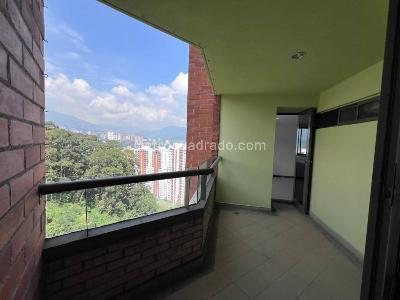 Apartamento de 3 alcobas en venta en Aves Maria, Sabaneta, 127 m² · foto 18 de 20