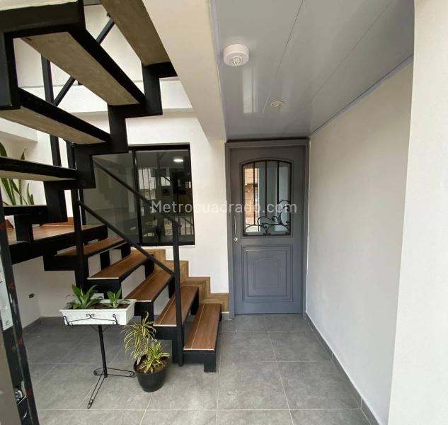 Comfortable 2BR House in Belen La Nubia - 5