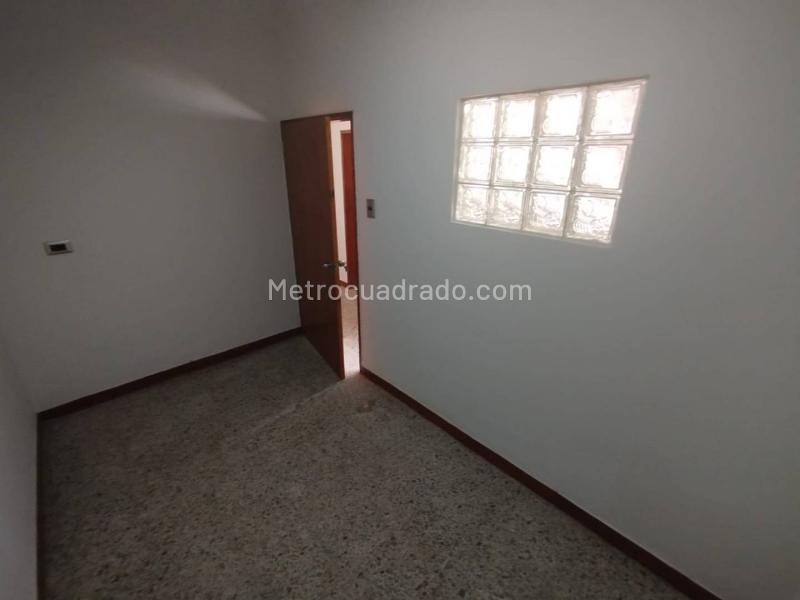 Casa en Arriendo, San Jose Obrero, Bello - Więcej