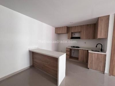 Apartamento de 3 alcobas en venta en Laureles, Medellín, 106 m² · foto 2 de 20