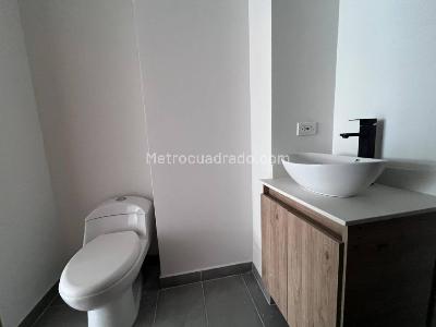 Apartamento de 3 alcobas en venta en Laureles, Medellín, 106 m² · foto 9 de 20