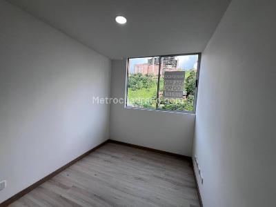 Apartamento de 2 alcobas en venta en La Doctora, Sabaneta, 55 m² · foto 11 de 18