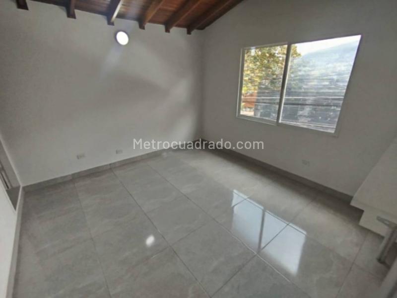 Casa Cómoda de 5 Alcobas en Floresta - 6