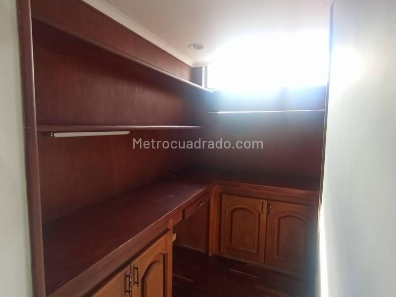Comfortable 3BR Apartment in Loma De Los Parra - 5