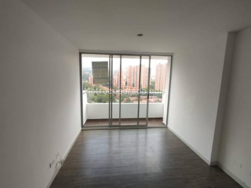 Apartamento en Arriendo, Suramerica, Itagui - 2