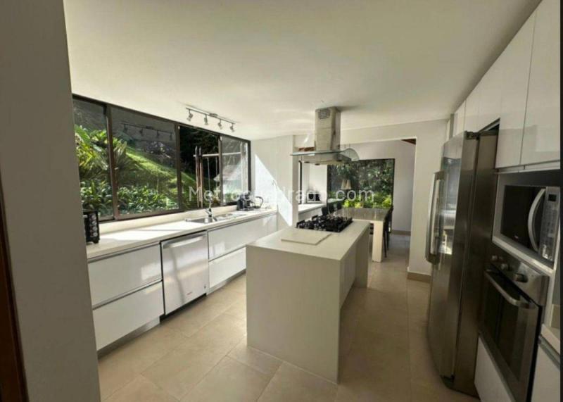 Casa en Arriendo de 3 Alcobas y 4 Baños en Las Palmas - 6