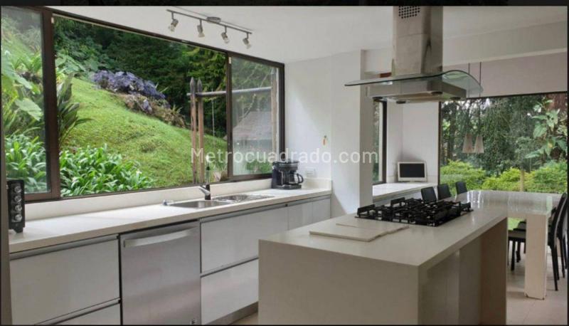 Casa en Arriendo de 3 Alcobas y 4 Baños en Las Palmas - 7