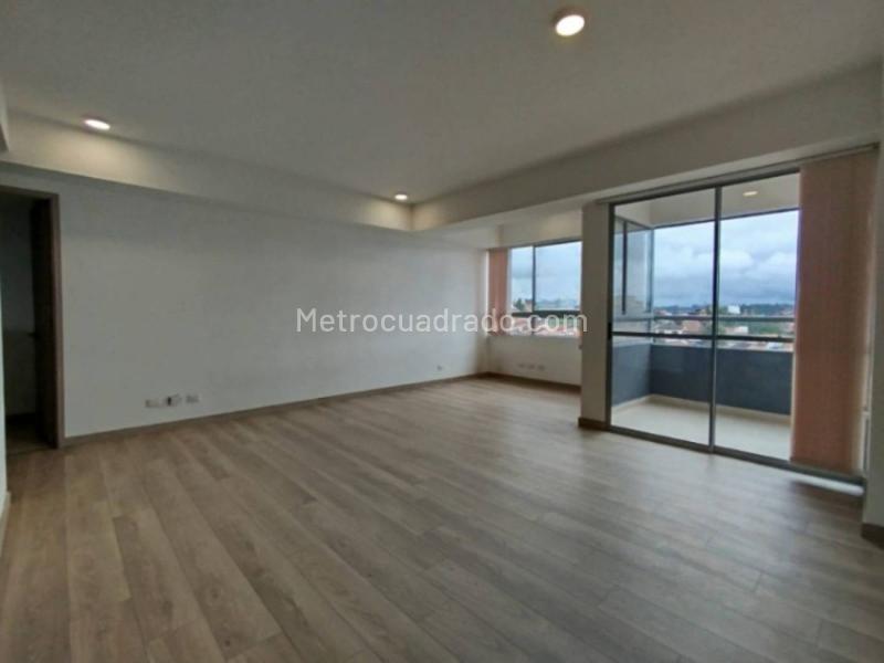 3BR Apartment in San Nicolas (93 m²) - 2